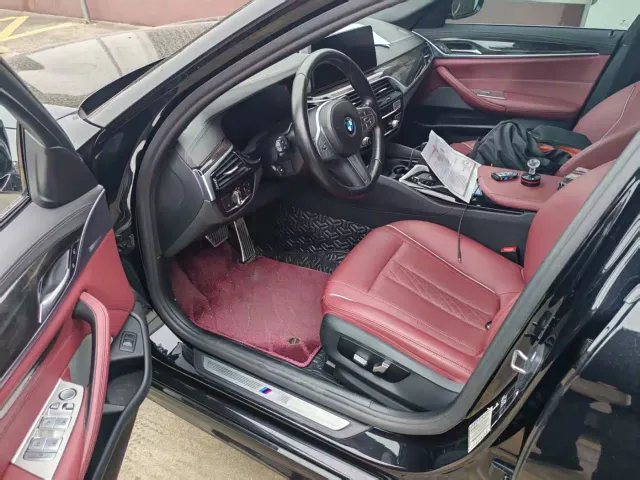 BMW 5 Series — Фото автомобиля 3