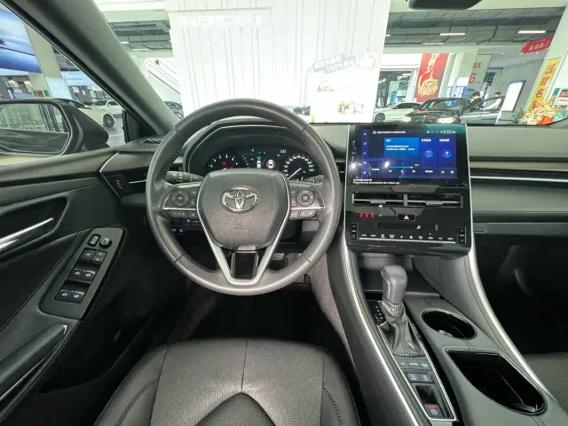 Toyota Avalon — Фото автомобиля 14