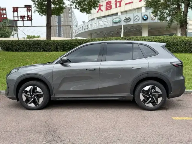 Geely Galaxy E5 — Фото автомобиля 3