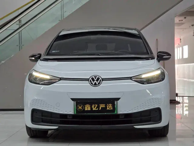 Volkswagen ID.3 — Фото автомобиля 2