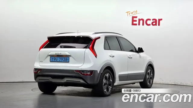 Kia Niro — Фото автомобиля 2