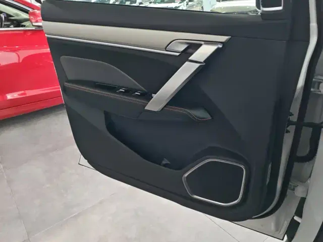 Geely Binyue 2024 1.5T DCT Soaring Dragon Edition — Фото автомобиля 7