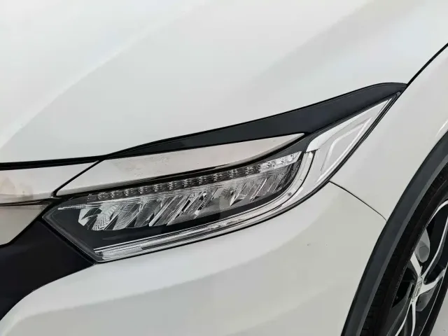 Honda Vezel 2019 220 TURBO CVT Luxury Edition China VI — Фото автомобиля 6