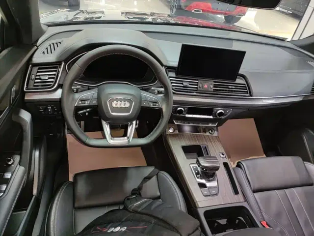 Audi Q5L — Фото автомобиля 9