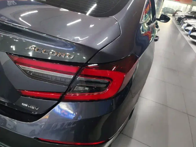 Honda Accord — Фото автомобиля 7