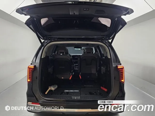 Kia Carnival Generation 4 — Фото автомобиля 19