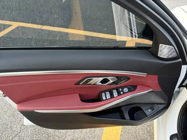 BMW 3 Series — Фото автомобиля 17