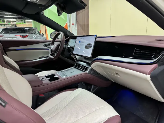 BYD Seal 07 DM-i — Фото автомобиля 10