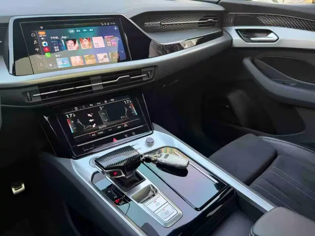 Audi Q6 — Фото автомобиля 11