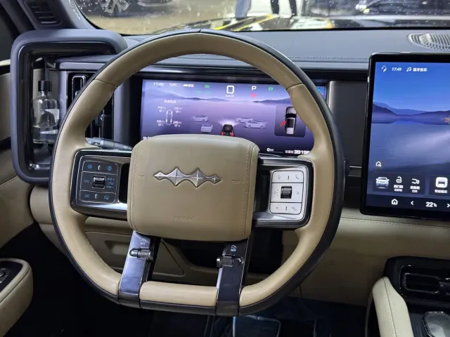 BYD FangChengBao Leopard 5 — Фото автомобиля 13