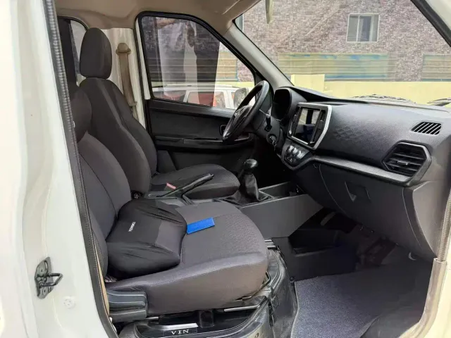 Changan Ruixing EM80 — Фото автомобиля 6