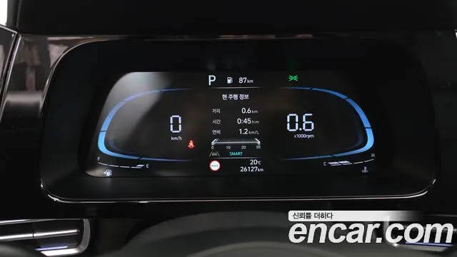 Hyundai Avante CN7 — Фото автомобиля 11