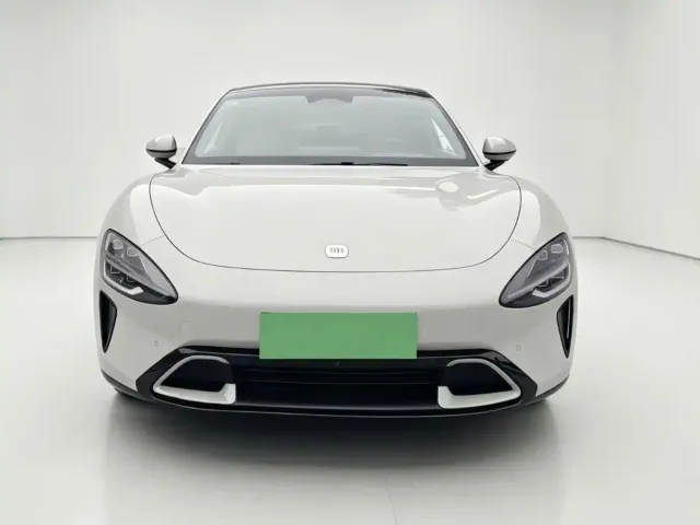 Xiaomi SU7 — Фото автомобиля 2