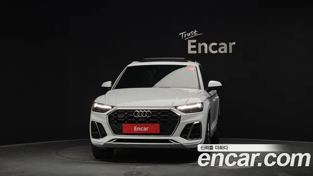 Audi Q5 45 TFSI quattro Premium — Фото автомобиля 3