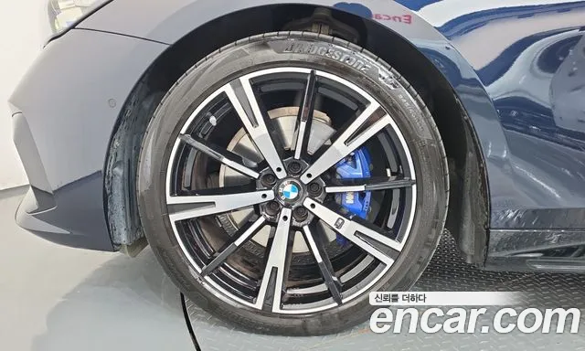 BMW 5 Series G60 — Фото автомобиля 5