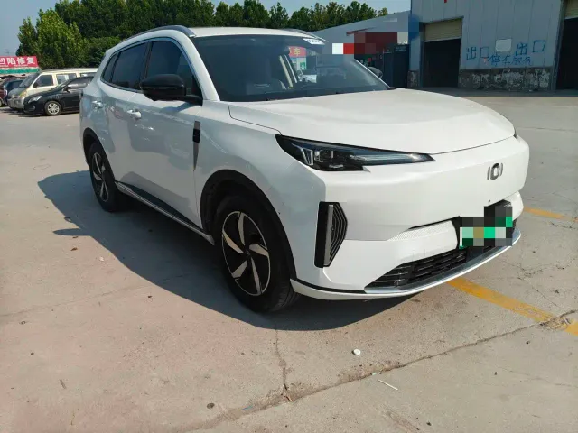 Changan Qiyuan Q05 — Фото автомобиля 3