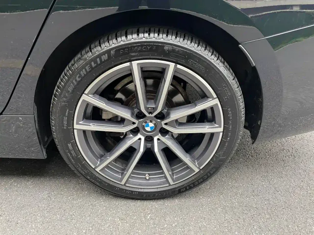 BMW 3 Series — Фото автомобиля 9