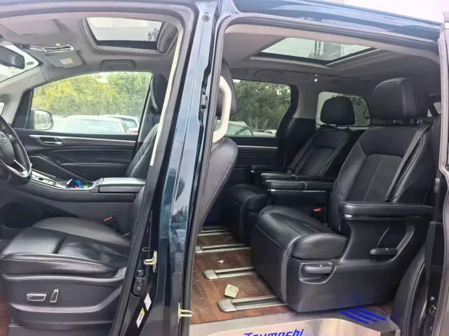 GAC Trumpchi M8 — Фото автомобиля 4