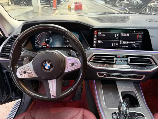BMW X5 — Фото автомобиля 14