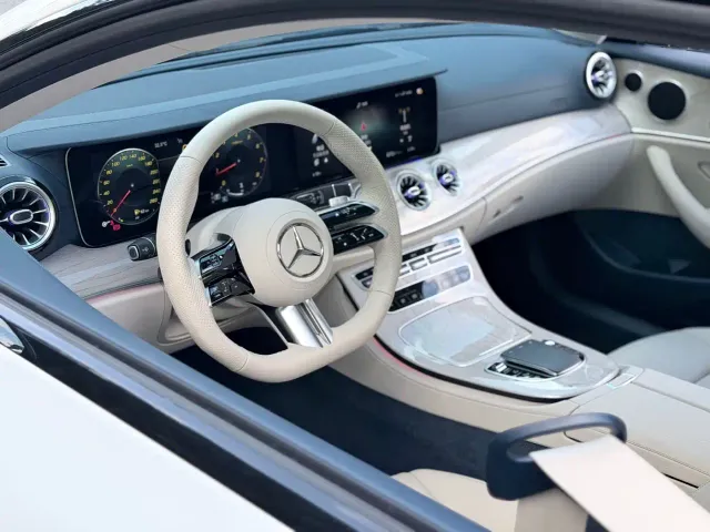 Mercedes-Benz E-Class — Фото автомобиля 8
