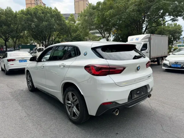 BMW X2 — Фото автомобиля 4