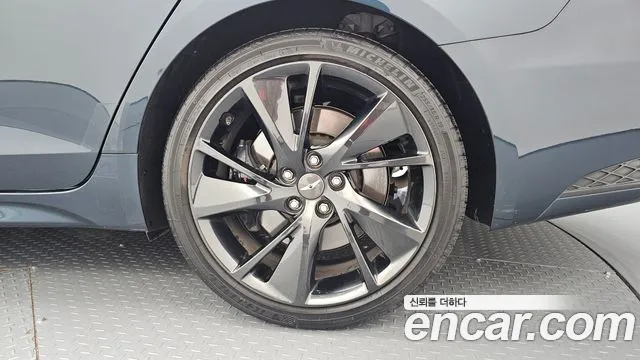 Genesis G70 — Фото автомобиля 6