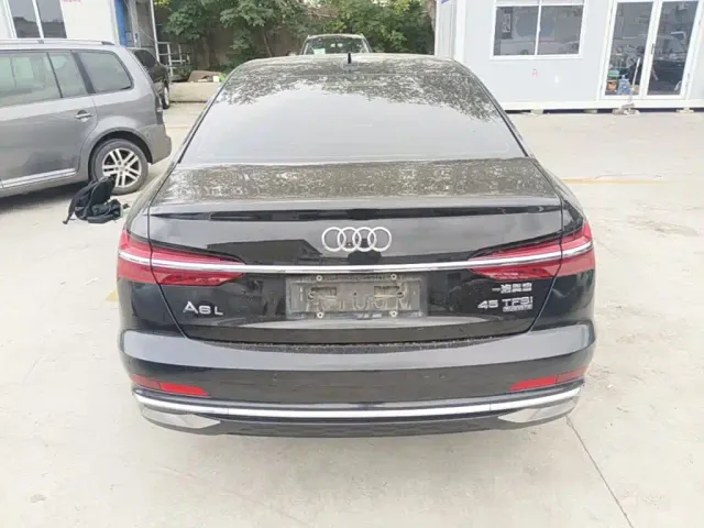 Audi A6L — Фото автомобиля 5