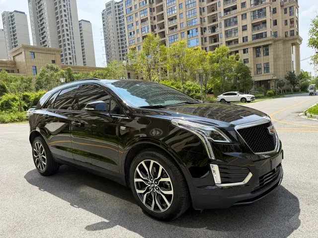 Cadillac XT5 — Фото автомобиля 3