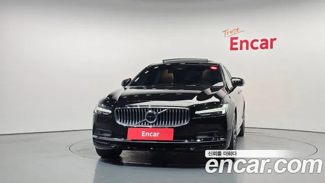 Volvo S90 — Фото автомобиля 3
