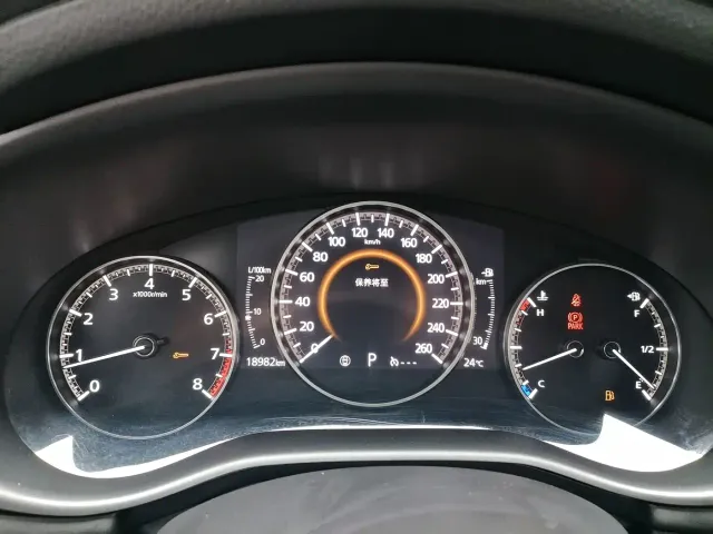 Mazda Axela — Фото автомобиля 16