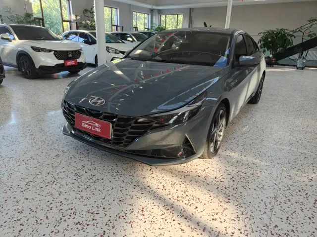 Фотография автомобиля — Hyundai Elantra