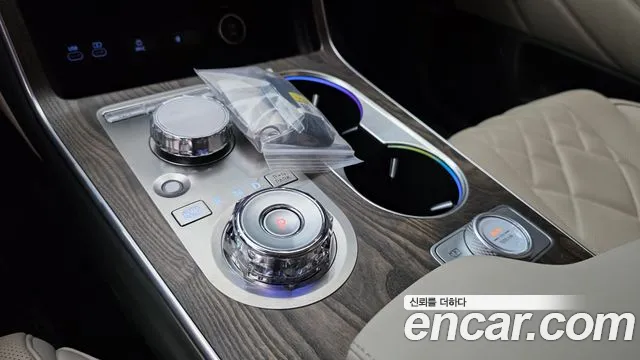 Genesis GV80 — Фото автомобиля 9
