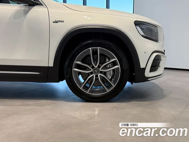 Mercedes-Benz GLB-Class — Фото автомобиля 5