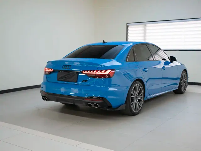 Audi S4 — Фото автомобиля 5