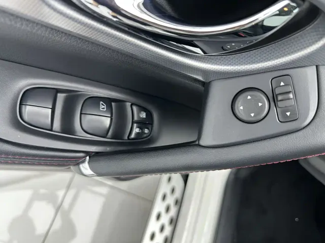 Nissan Qashqai — Фото автомобиля 12
