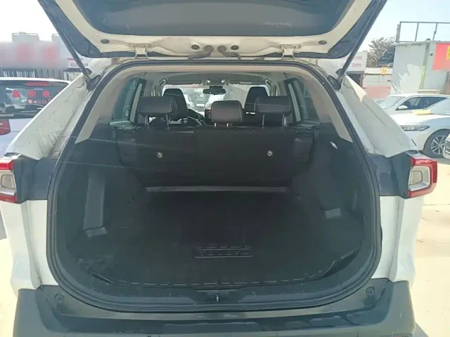 Toyota Wildlander — Фото автомобиля 18