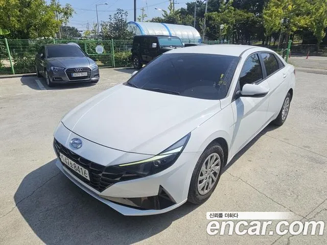Hyundai Avante CN7 — Фото автомобиля 3