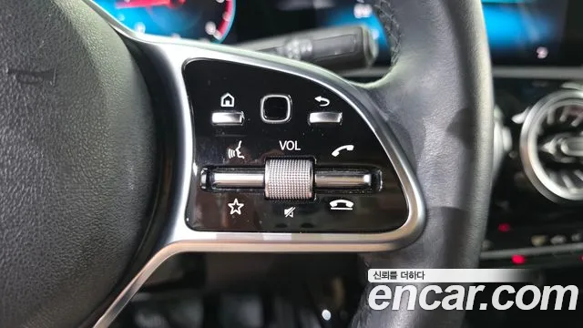 Mercedes-Benz A-Class — Фото автомобиля 7