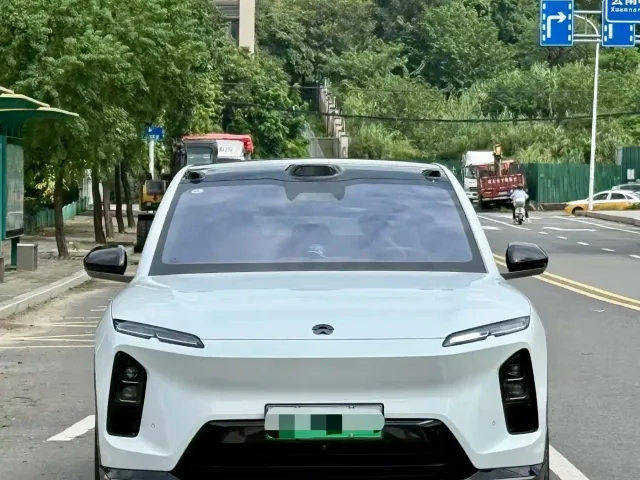 Nio EC6 — Фото автомобиля 2