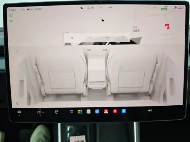 Tesla Model Y — Фото автомобиля 16