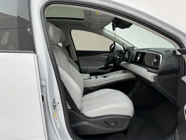 BYD Sealion 05 EV — Фото автомобиля 18