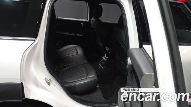 Mini Countryman — Фото автомобиля 12