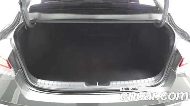 Hyundai Avante CN7 — Фото автомобиля 17