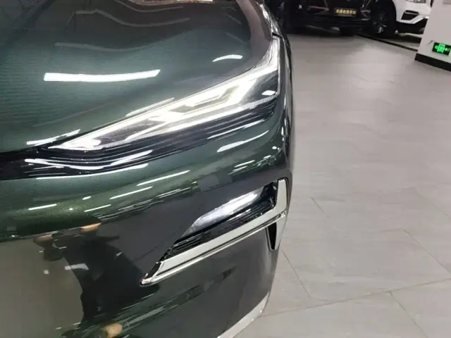 Geely Galaxy Xingyao 8 — Фото автомобиля 23