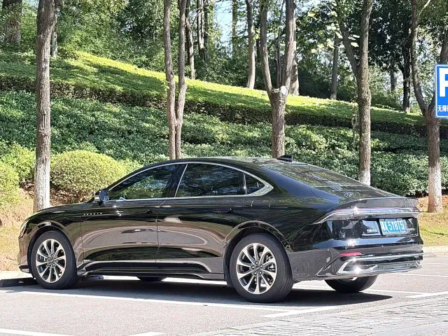 Lincoln Z — Фото автомобиля 6