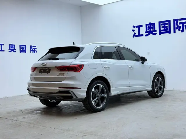 Audi Q3 — Фото автомобиля 18