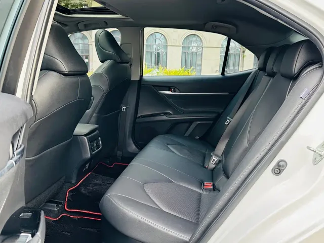Toyota Camry — Фото автомобиля 14