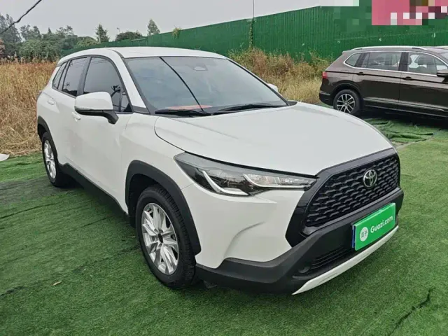Toyota Corolla Cross — Фото автомобиля 3