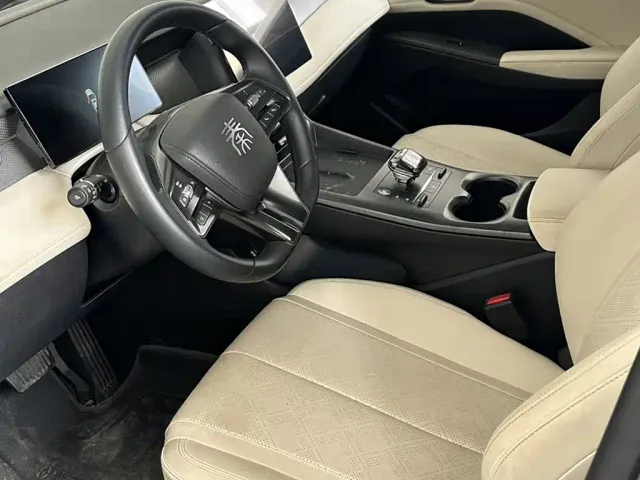 BYD Qin PLUS — Фото автомобиля 8