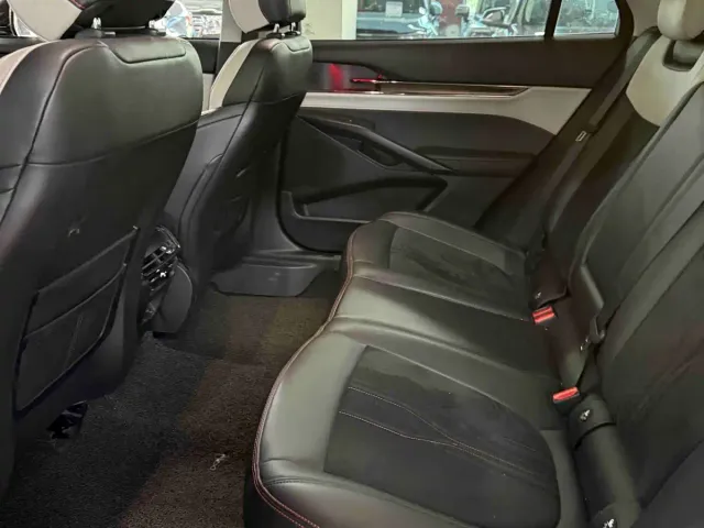 Ford Mondeo — Фото автомобиля 13